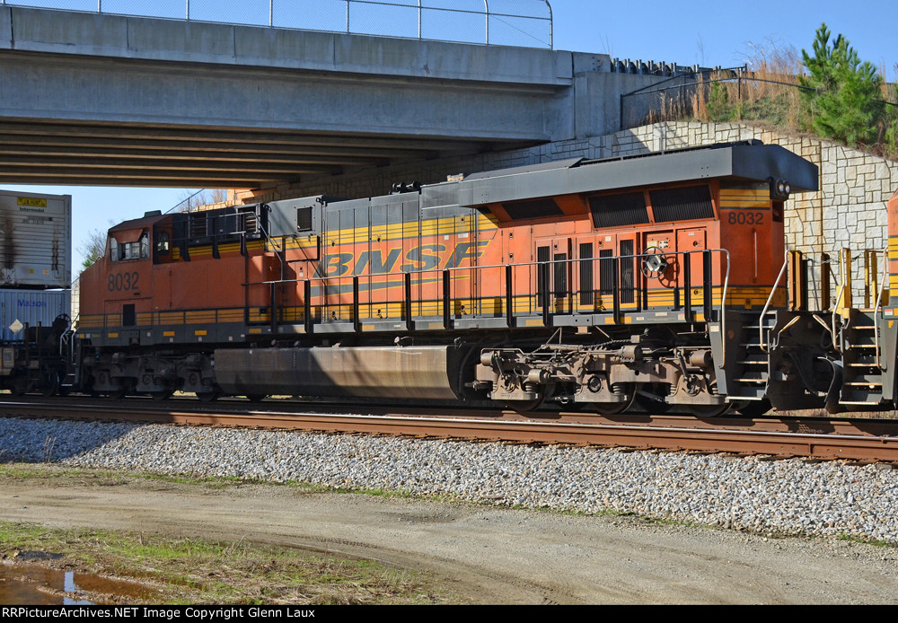 BNSF 8032